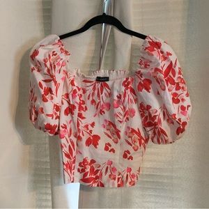 Floral puff sleeve cropped top size XS banana republic